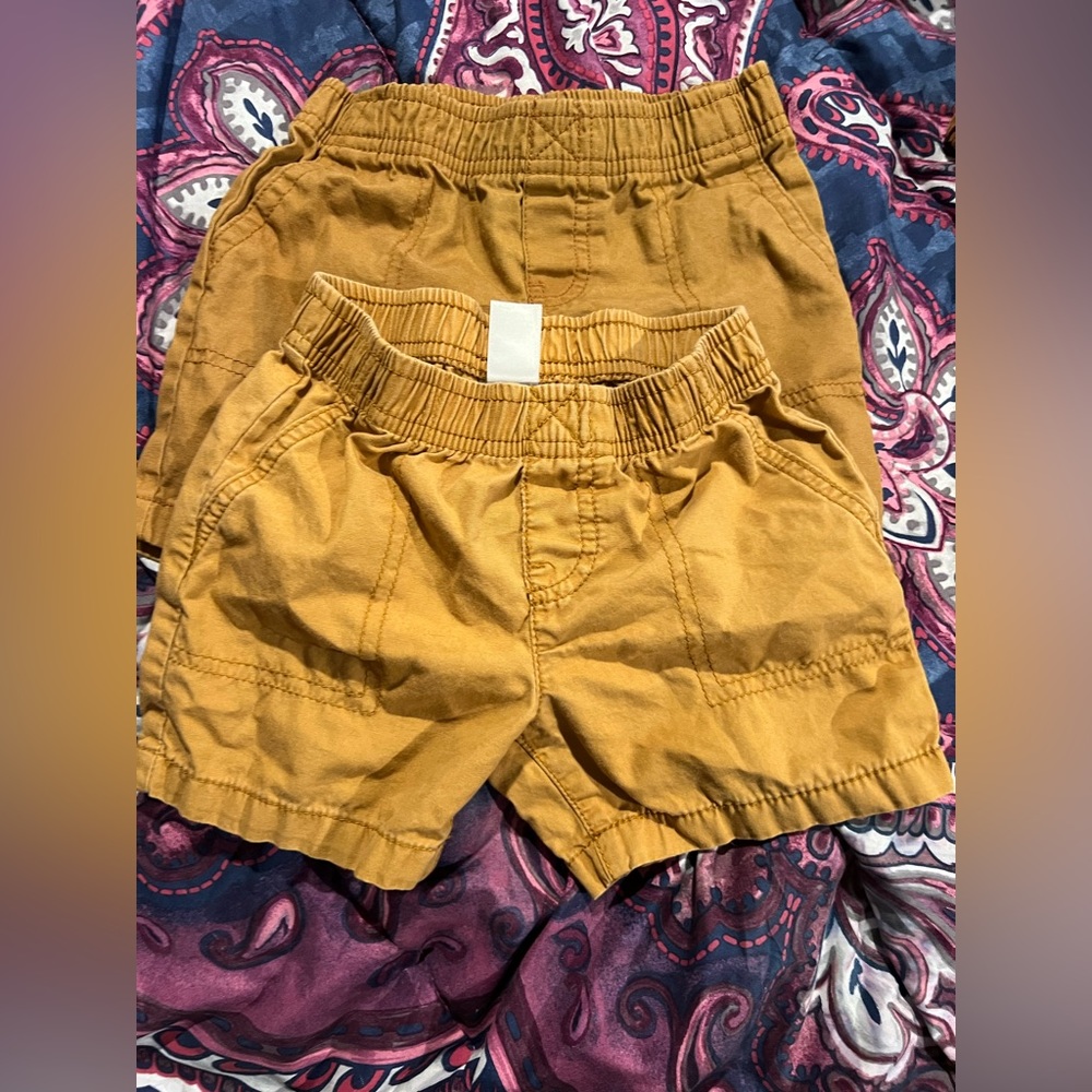 Carters boys toddler cargo shorts, size 24 month x 2, color is khaki.